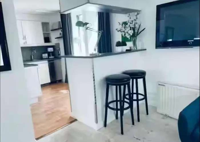 Attic Apartment Old Town